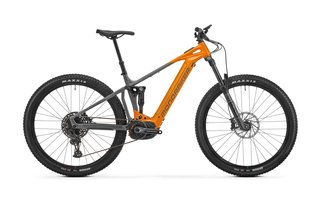 Mondraker Chaser | UVP: 4.999 € | Motor: Bosch Performance Line CX | Akkukapazität: 625 Wh | Federweg v/h: 160/150 mm | Gewicht: 25,3 kg –