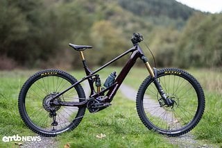 Schon im Stand wirkt das neue Orbea Wild schnell, dynamisch und potent.