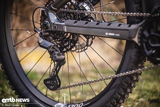 Die Gänge werden mit einer Shimano Deore XT Schaltgruppe eingelegt