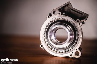 Herzstück und Namensgeber des TQ-HPR60: das Harmonic Pin Ring Getriebe (HPR) im Inneren. Herzstück und Namensgeber des TQ-HPR60: das Harmonic Pin Ring Getriebe (HPR) im Inneren.