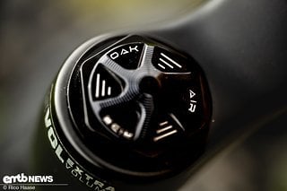 Die neue Abdeckkappe der Luftseite wirkt wertig und lässt sich, dank der sechs Stege, auch mit kalten Fingern problemlos bedienen.