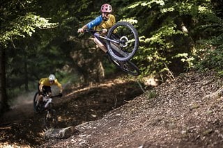 Auch Flugmeilen lassen sich auf den UrTrails sammeln. Auch Flugmeilen lassen sich auf den UrTrails sammeln.
