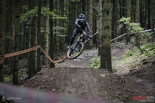 Der Prolog wurde auf der neuen Jumpline im Bikepark Geisskopf ausgetragen.