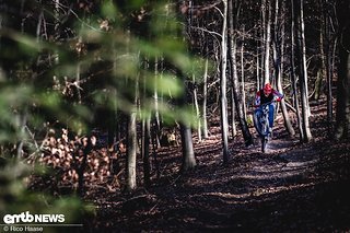 Auf dem Trail offenbart sich das Transition Regulator CX als verspieltes, agiles Trailbike mit viel Federweg und der Extraportion Fahrspaß!