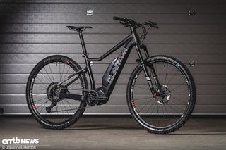 Quantor Triebwerk – E-Hardtail mit schickem Carbon-Rahmen