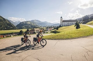 Disentis mit Kloster am Fusse des Oberalp Pass