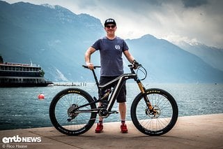 Steffen ist schon etwas stolz auf sein umgebautes BH Atom-X