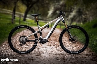 Design und Formensprache des Commencal Meta Power 29 TR Signature sind sehr modern gehalten