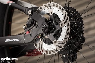 Fantic macht es vor: An ein E-Bike gehören 200 mm Bremsscheiben