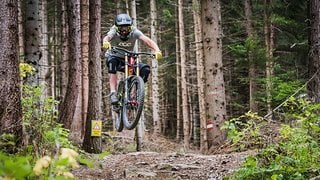 Wer möchte, kann es auch krachen lassen: In den Osttiroler Bikeparks.