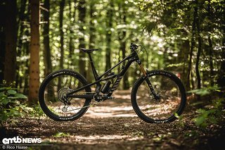 Das Canyon Spectral:ONfly CF LTD