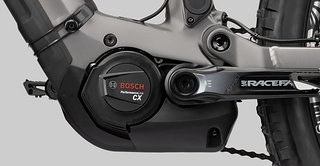 Das Radon Render AL wird, ebenso wie die Carbon-Version, von einem Bosch Performance CX-Motor angetrieben.