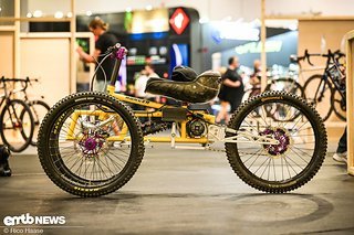 Mit dem AMS Ranger stellt Reset seinen Beitrag für mehr Inklusion im Downhillsport vor – das E-Trike soll da anfangen, wo andere längst aufgehört haben. Mit dem AMS Ranger stellt Reset seinen Beitrag für mehr Inklusion im Downhillsport vor – das E-Trike soll da anfangen, wo andere längst aufgehört haben.