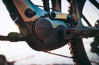 Der Syncdrive Pro2, auch bekannt als Yamaha PW-X3 leistet im leichten Performance-E-MTB volle 85 Nm.