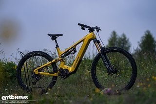 Mit dem Fyler Uproc EVO:X hat Schweizer Marke ein Bosch-betriebenes Vollblut-E-Enduro mit 165 mm Hub im Programm.