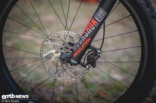 Die RockShox Revelation ist leicht und lässt sich dank Luftkammer auch auf geringere Gewichte abstimmen