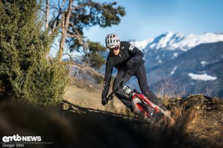 Seine gute Radlastverteilung schenkt Vertrauen und lädt zum carven ein