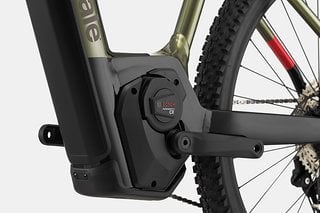 Was für ein Klotz! Während viele Hersteller aktuell E-MTB-Antriebe eher verstecken, versprüht das Trail Neo 1 den Charme eines Vorschlaghammers.