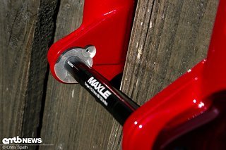 Geschraubte Maxle Achse mit der Möglichkeit Torque-Cap Naben zu fahren