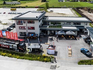 Am 31.08.2024 findet die Eröffnungsfeier des neuen Experience Center am Nox Cycles Hauptsitz im Zillertal statt.