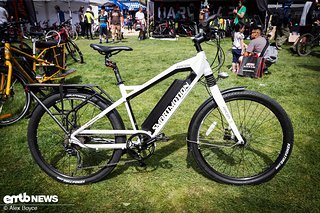 Der Importeur dieses E-Bikes sagte uns, es wäre eine Woche nach Eintreffen des Containers in den USA ausverkauft gewesen …