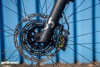 Das Bosch ABS-System ist in die Magura Gustav Pro-Bremsanlage integriert. Das Bosch ABS-System ist in die Magura Gustav Pro-Bremsanlage integriert.