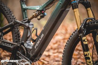 Der 600-Wh-Akku lässt sich bequem aus dem Unterrohr entnehmen.