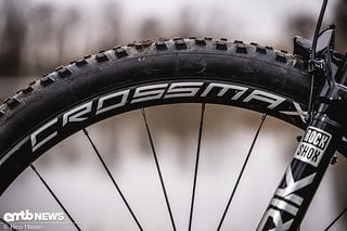 Jérôme nutzt an seinem Lapierre Overvolt GLP II einen extrem leichten Mavic Crossmax SL Ultimate mit Carbonfelgen.