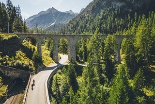 Der Albula Pass und die Bauwerkkunst der Rhätischen Bahn, ein UNESCO Weltkulturerbe.