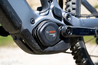 750 W und 100 Nm und gute Klettereigenschaften verhelfen dem Radon dazu, eher Allrounder als absoluter Spezialist zu sein.