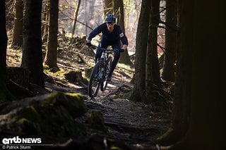 Bergab ist das BH Bike iLynx ausbalanciert unterwegs.