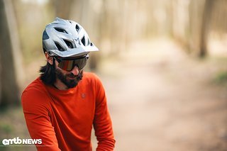 Yannick Pontal – schneller Franzose, der fürs SRAM Factory Enduro Racing Team startet und hier seine Brötchen, excusez-moi, Croissants verdient.