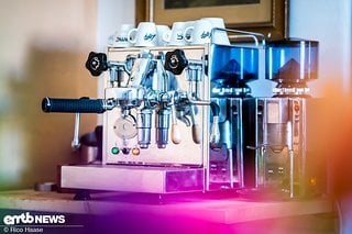 Für seinen Cappuccino nutzt Rico eine ECM Macchina III