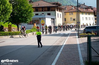 Mit Polizei-Eskorte bin ich bisher nur auf Critical-Mass-Fahrrad-Demos unterwegs gewesen – das Tribe hat Malé aber für ein Wochenende fast in einen Ausnahmezustand versetzt