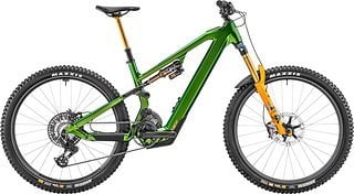 Mit dem Game 160.9 stellen die Franzosen von Moustache eine Race-Edition ihres E-Enduros mit Bosch CX-R Motor und Race-optimierter Ausstattung vor.