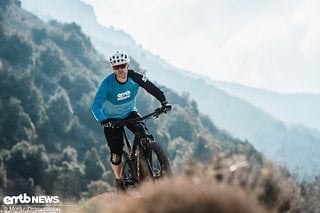 Nix für Leute mit Höhenangst. Die schmalen Trails waren immer voller Geröll und mitunter recht ausgesetzt.