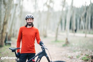 Yannick kommt aus Frankreich und liebt natürliche, enge und technische Trails.