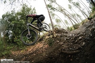 Das Marin Alpine Trail E Bosch ist ein ziemlich wuchtig geratenes E-Enduro, das den Fokus auf Haltbarkeit legt.