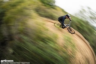 Hohe Geschwindigkeiten sind kein Problem für das Alpine Trail E Bosch.