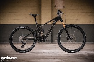 Das Giant Trance X Advance E+ Elite kombiniert ein geringes Gewicht mit einem Full Power-Ansatz