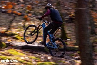 Dynamisch und vorausschauend muss man im technischen Uphill fahren