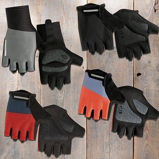 Verschiedene Bike-Handschuhe