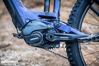 Der Shimano E8000-Mittelmotor überzeugt seit Jahren durch eine geringe Baugröße und einer großen Leistung.