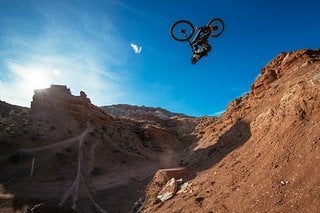 Backflip in Utah – Ethan hat's drauf!