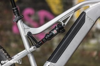 Auch in Serie sollen Federelemente aus dem Hause RockShox verbaut werden