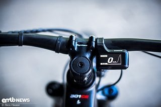 Smart & simpel! Das Shimano-Display liefert alle wichtigen Infos und sitzt gut geschützt hinter dem Lenker