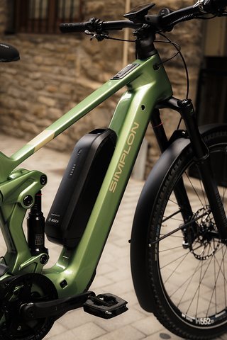 Mit der Dual Battery lässt sich die Gesamtkapazität um 545 Wh steigern.