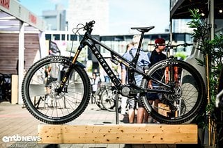 Das neue Commencal Meta Power SX kommt mit DJI Avinox-Motor und hübschem Aluminiumrahmen. Das neue Commencal Meta Power SX kommt mit DJI Avinox-Motor und hübschem Aluminiumrahmen.