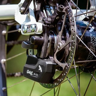 Wer die Rohloff E-14 eShift nutzt, darf sich über ein spezielles Update freuen – das automatische Herunterschalten für ein entspanntes Anfahren.