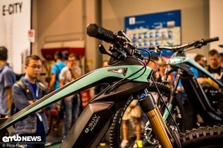 Das Bianchi E-SUV Racer verzichtet auf die integrierten Lichter und Schutzbleche